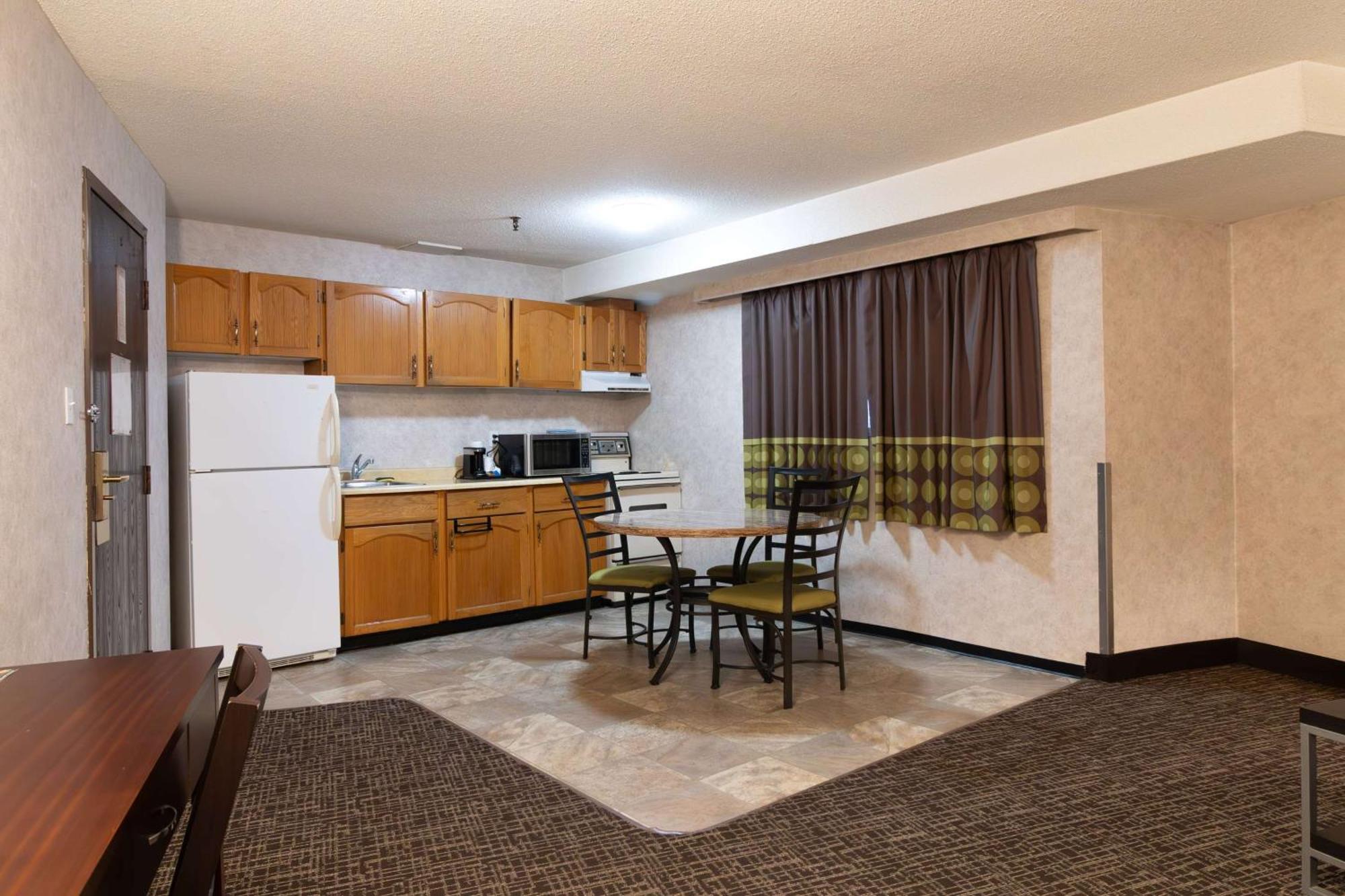 Super 8 By Wyndham Prince George Extérieur photo