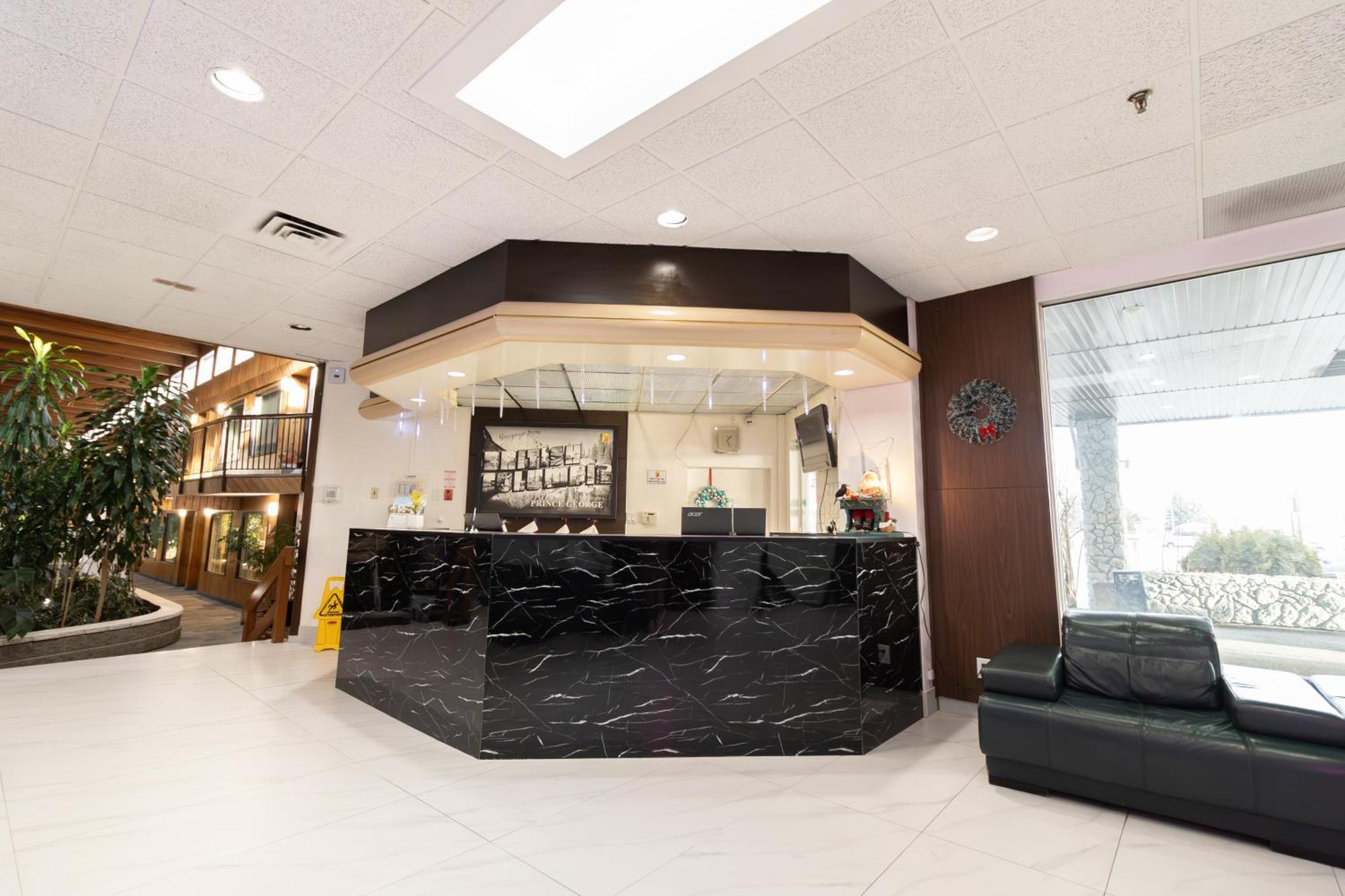 Super 8 By Wyndham Prince George Extérieur photo